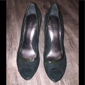 Nine West Open Toe Green Suede/Patent Leather Pump